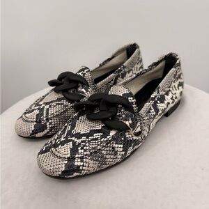 BeautiSoles Snakeskin Chain Loafers Comfort Flats | Women’s 7.5